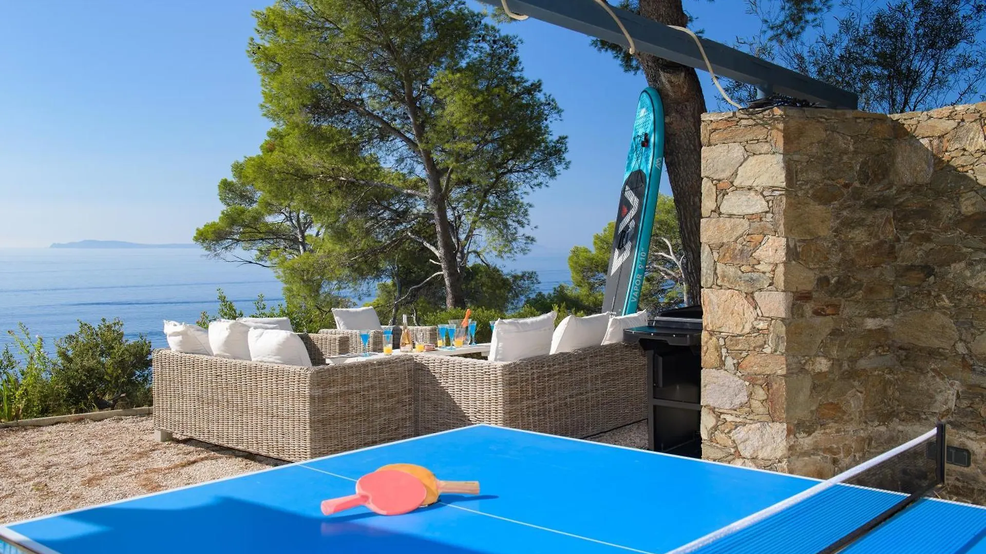 Villa 6 Chambres, Vue Mer Sur 180°,Plage Privee. 滨海卡瓦莱尔
