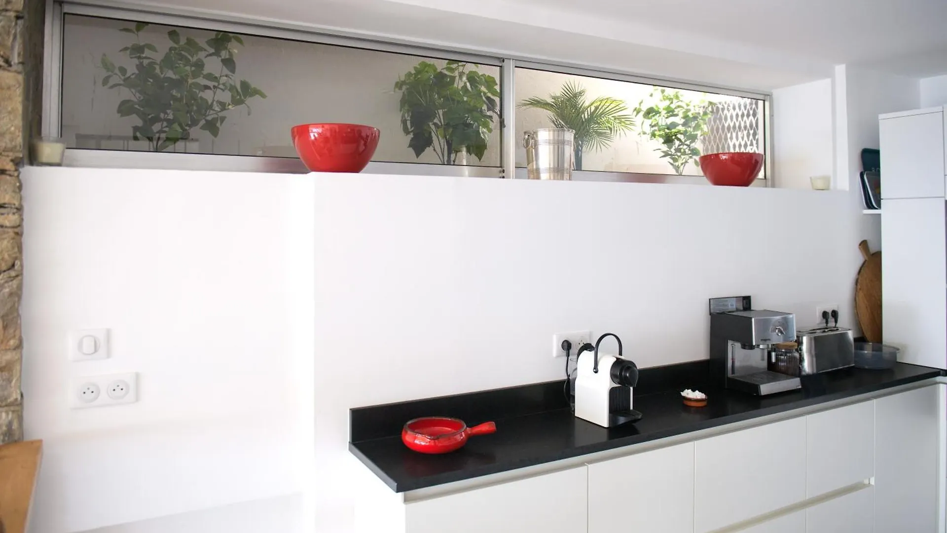 Villa 6 Chambres, Vue Mer Sur 180°,Plage Privee. 滨海卡瓦莱尔