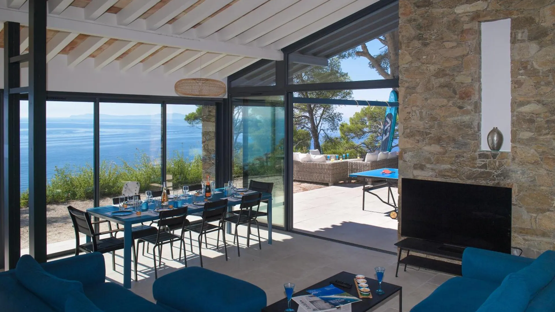 Villa 6 Chambres, Vue Mer Sur 180°,Plage Privee. 滨海卡瓦莱尔