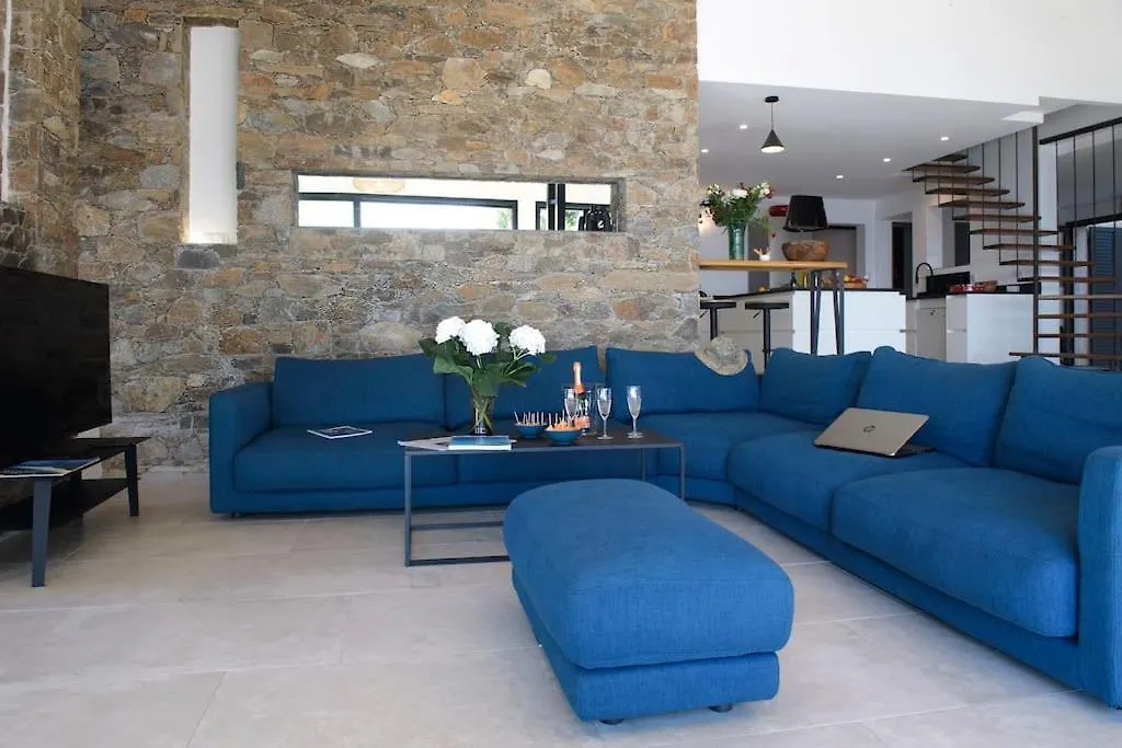 Villa 6 Chambres, Vue Mer Sur 180°,Plage Privee. 滨海卡瓦莱尔