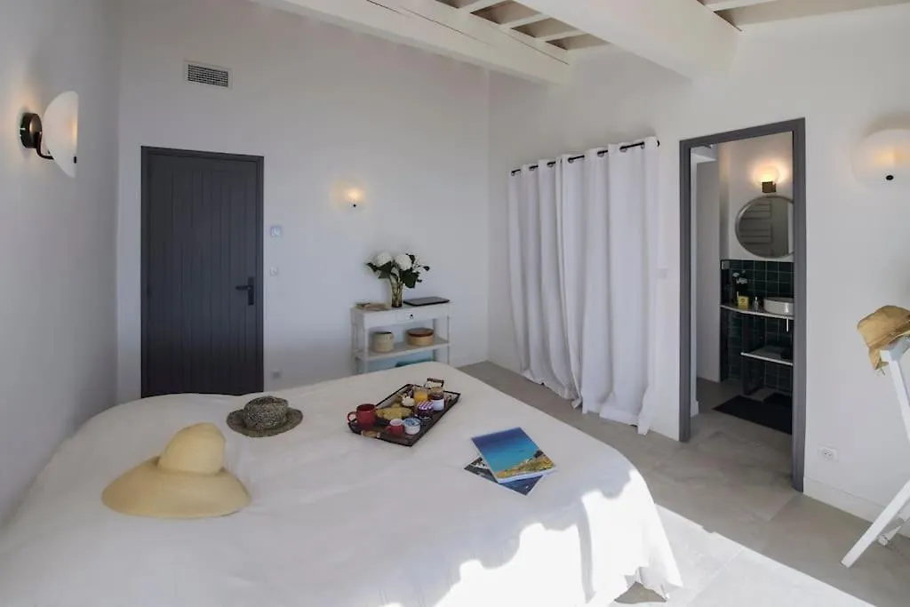 Villa 6 Chambres, Vue Mer Sur 180°,Plage Privee. 滨海卡瓦莱尔